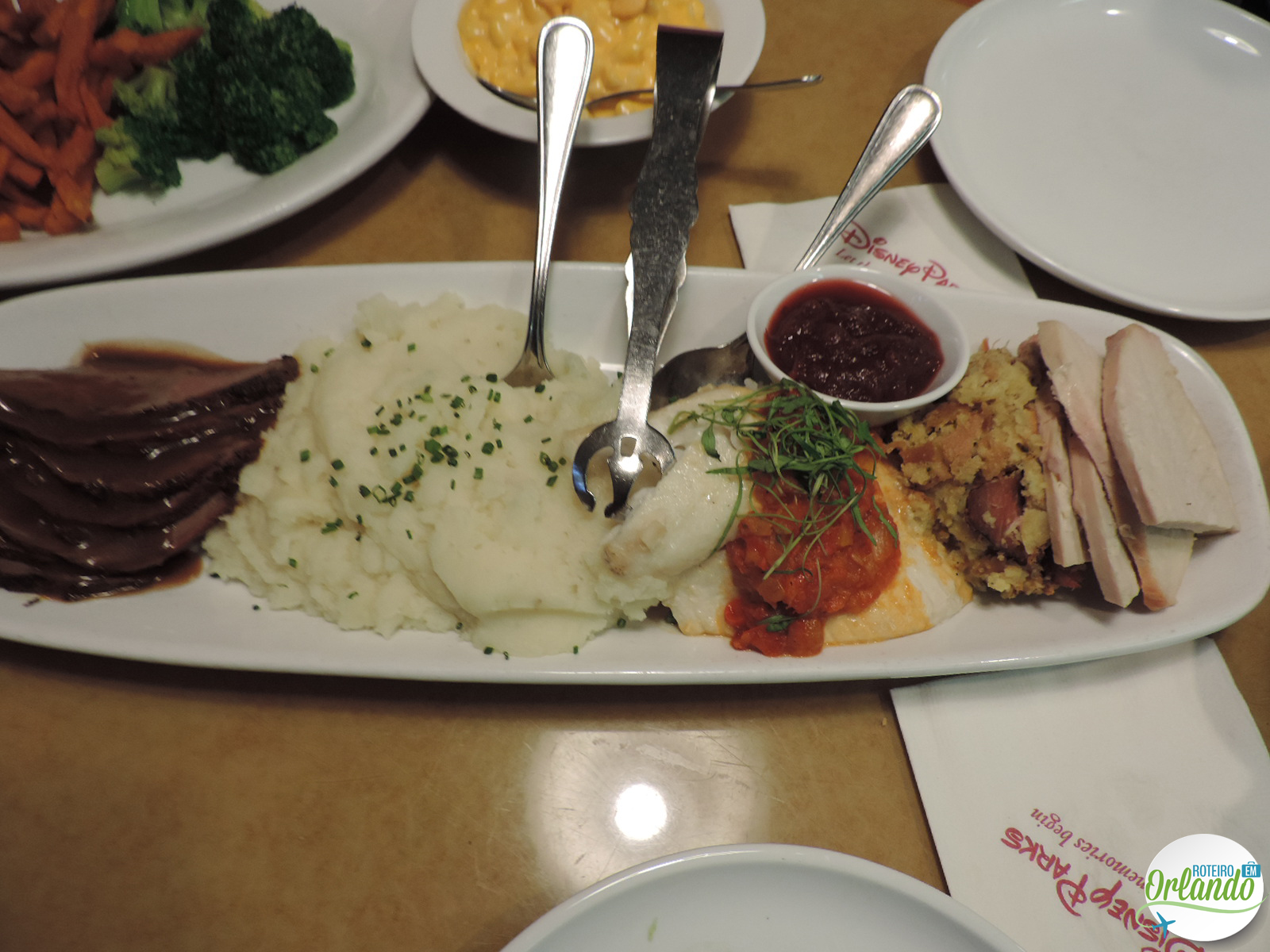 Almoço com o Mickey Disney