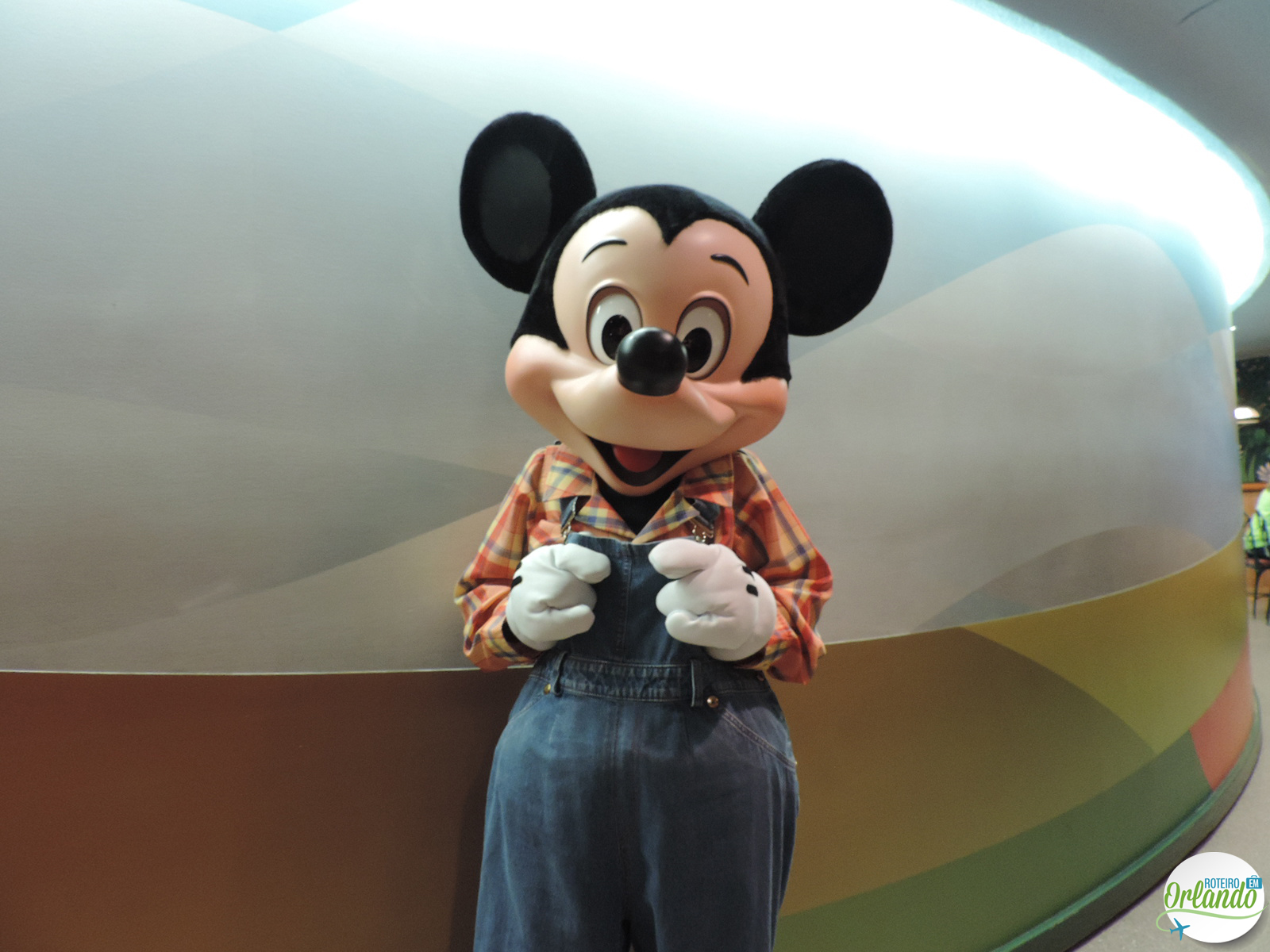 Almoço com personagens Disney