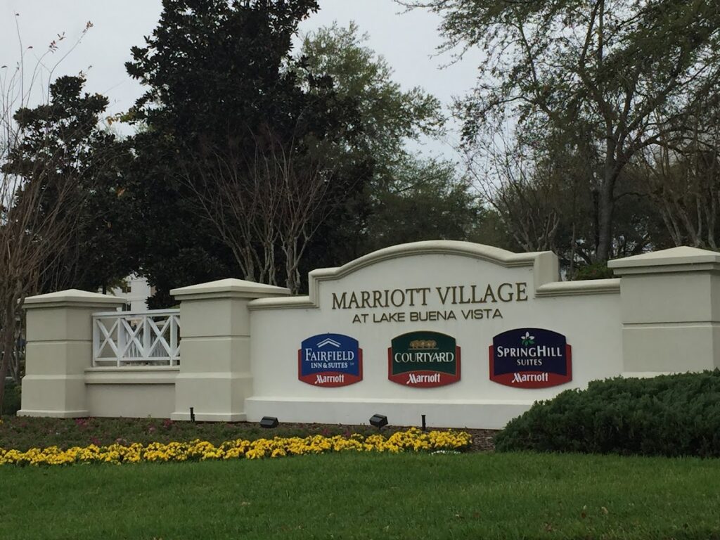 marriott village entrada