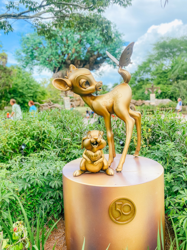 Bambi e Tambor estátua 50 anos