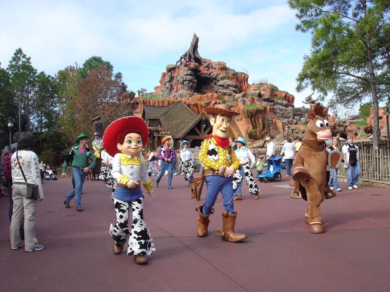Guia onde encontrar os personagens nos parques Disney em Orlando - Pelo  Mundo Disney