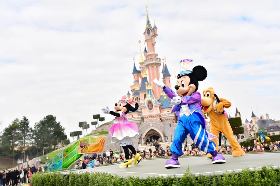 Aniversário da Disneyland Paris mickey minnie pluto show