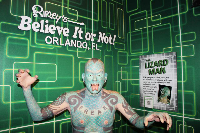 Ripley's Believe It or Not! em Orlando homem lagarto