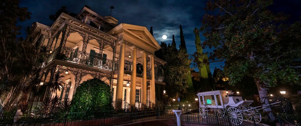 Haunted Mansion na Disney California