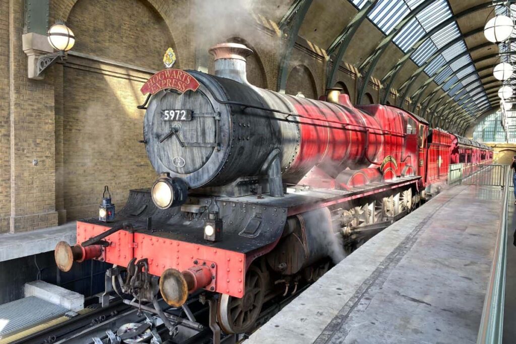 Hogwarts Express: Hogsmeade Station