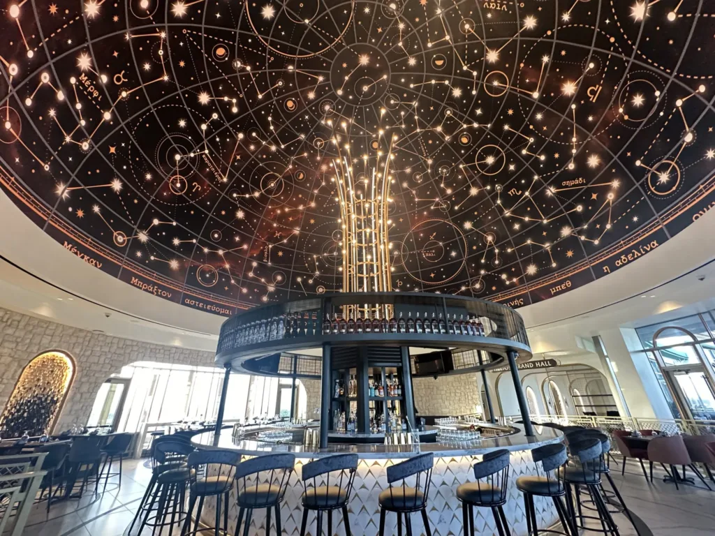 bar helios rooftop