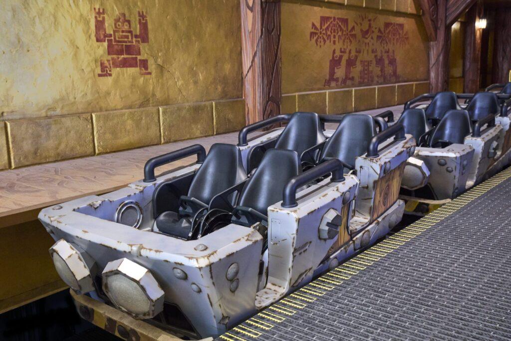 Mine-Cart Madness (Donkey Kong)