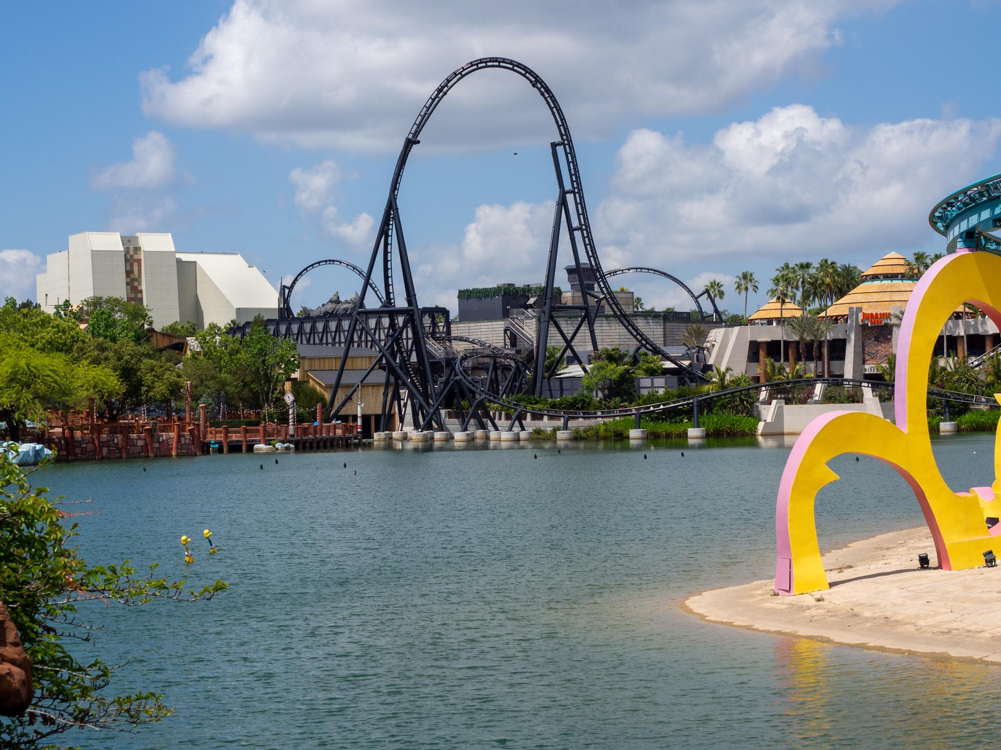Parque Islands of Adventure, do Universal Orlando Resort, em dia ensolarado