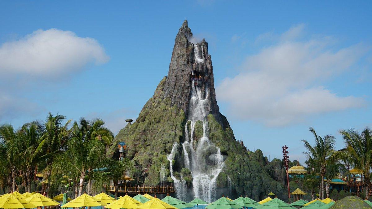 Krakatau, o vulcão do Volcano Bay, uma opção de parque aquático para se refrescar em dias de calor