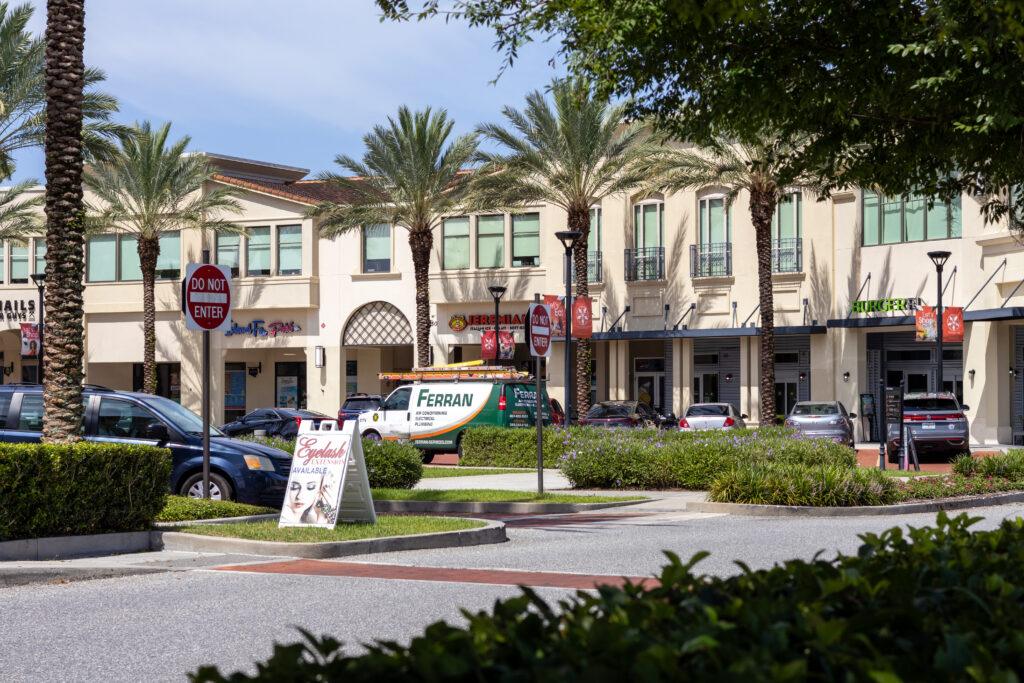 The Grove, centro de compras próximo à região do Vineland Premium Outlets em Orlando