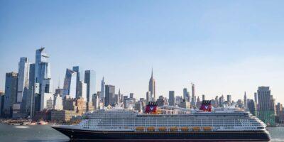 Arte de divulgação dos novos itinerários da Disney Cruise Line para 2027 e 2028